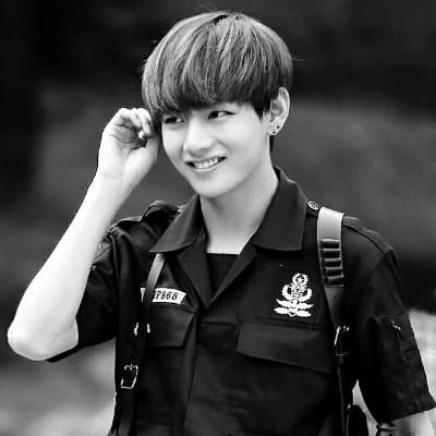 Kim Taehyung thumbnail