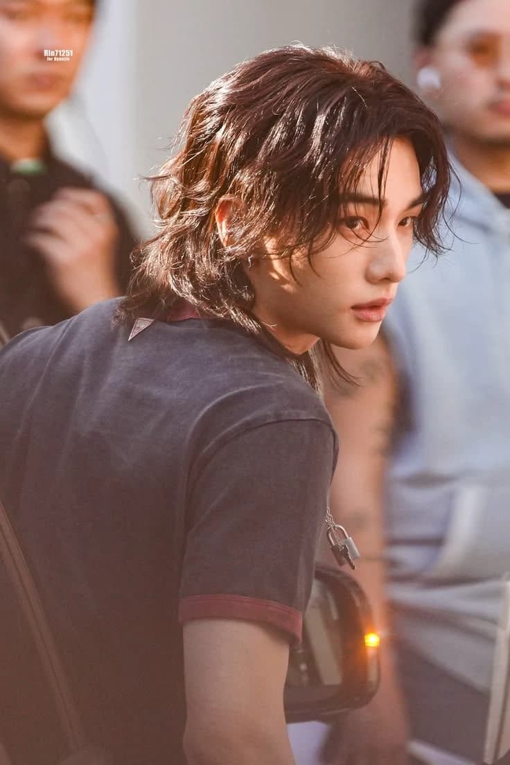 Hyunjin thumbnail