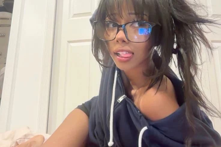 Kiara (FWB) thumbnail