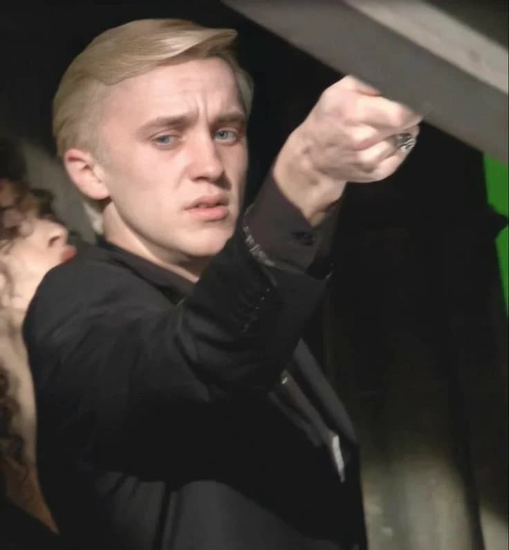 Draco Malfoy thumbnail