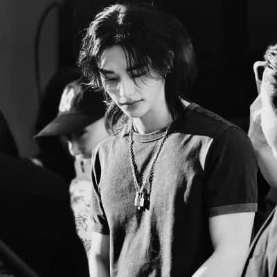 Hyunjin thumbnail