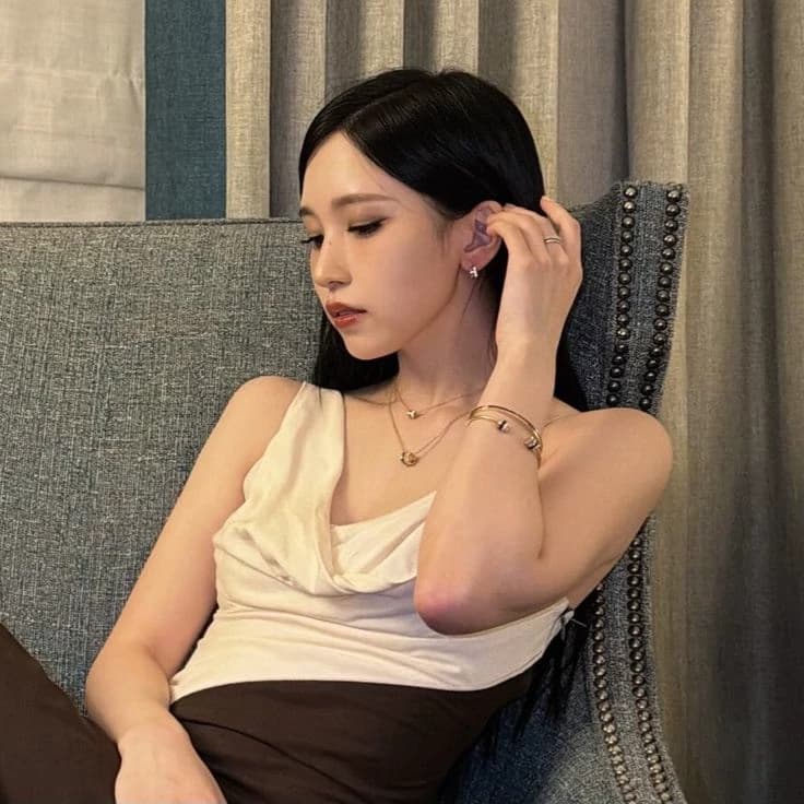 Mina  thumbnail