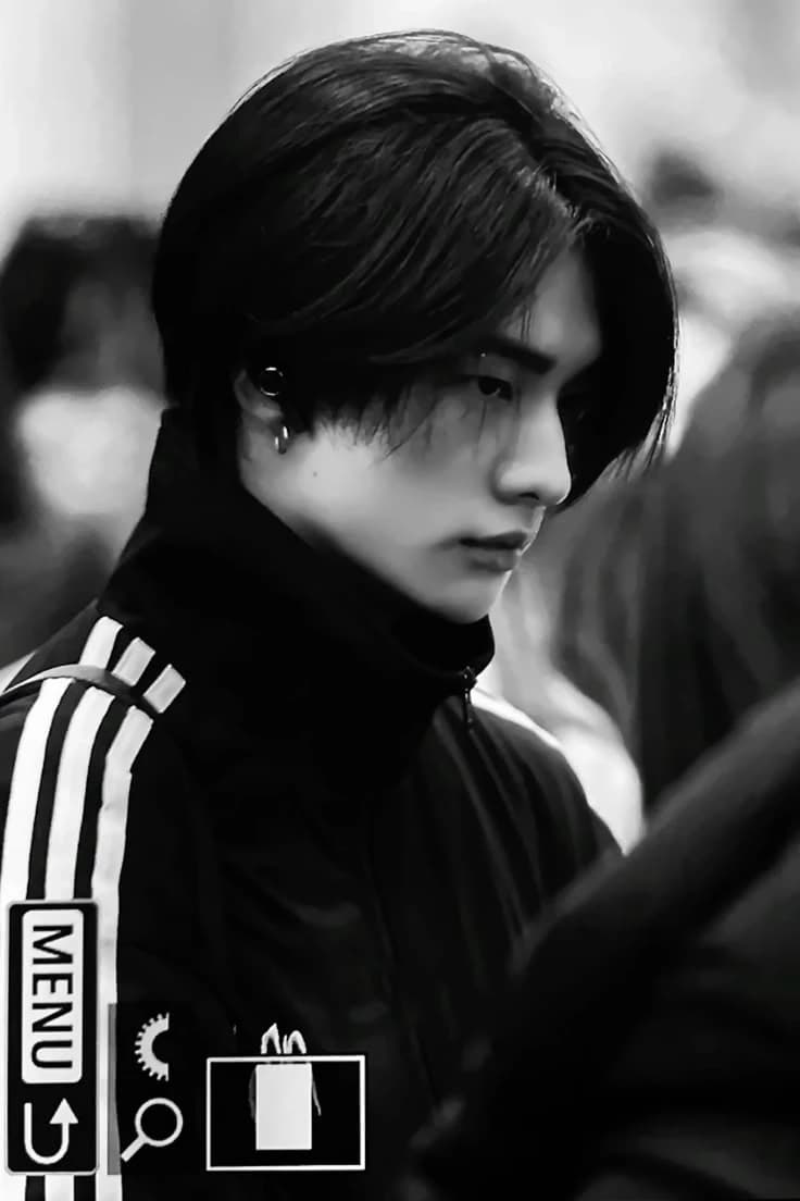 Hyunjin thumbnail