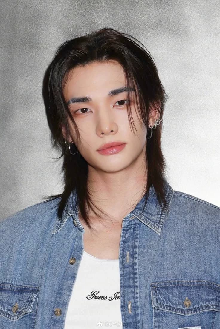 Hwang Hyunjin (Hyunlix) thumbnail