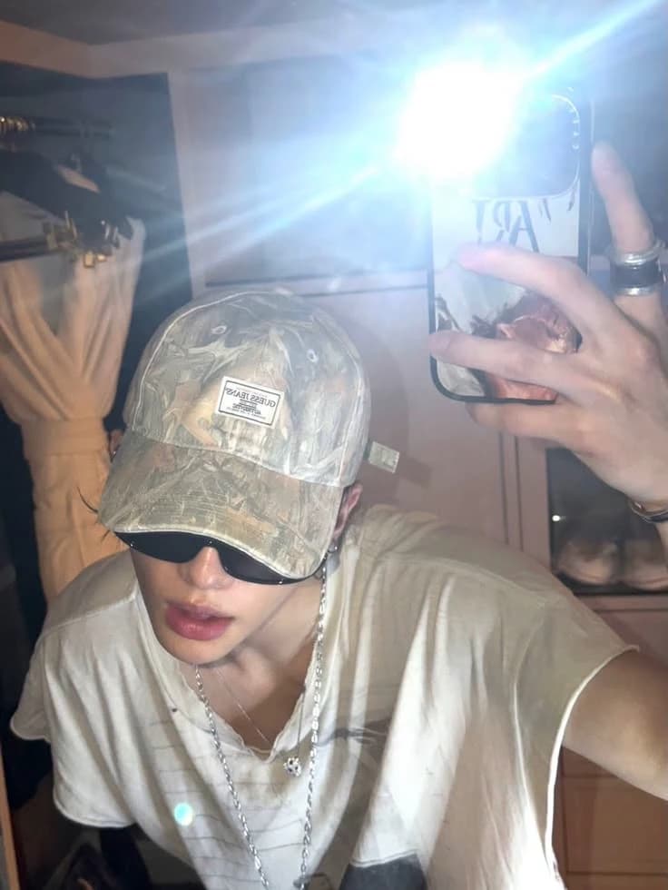 Hwang Hyunjin (Hyunlix) thumbnail