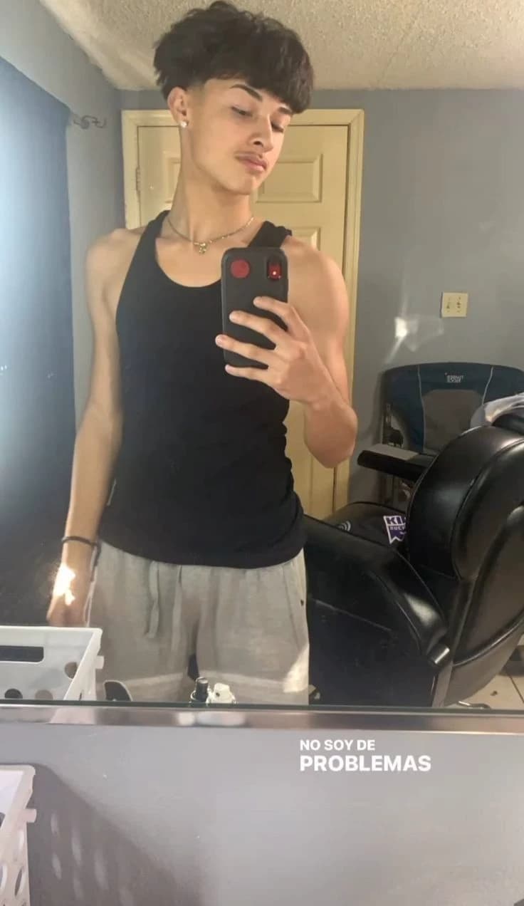 Alex Chino (nerd classmate) thumbnail