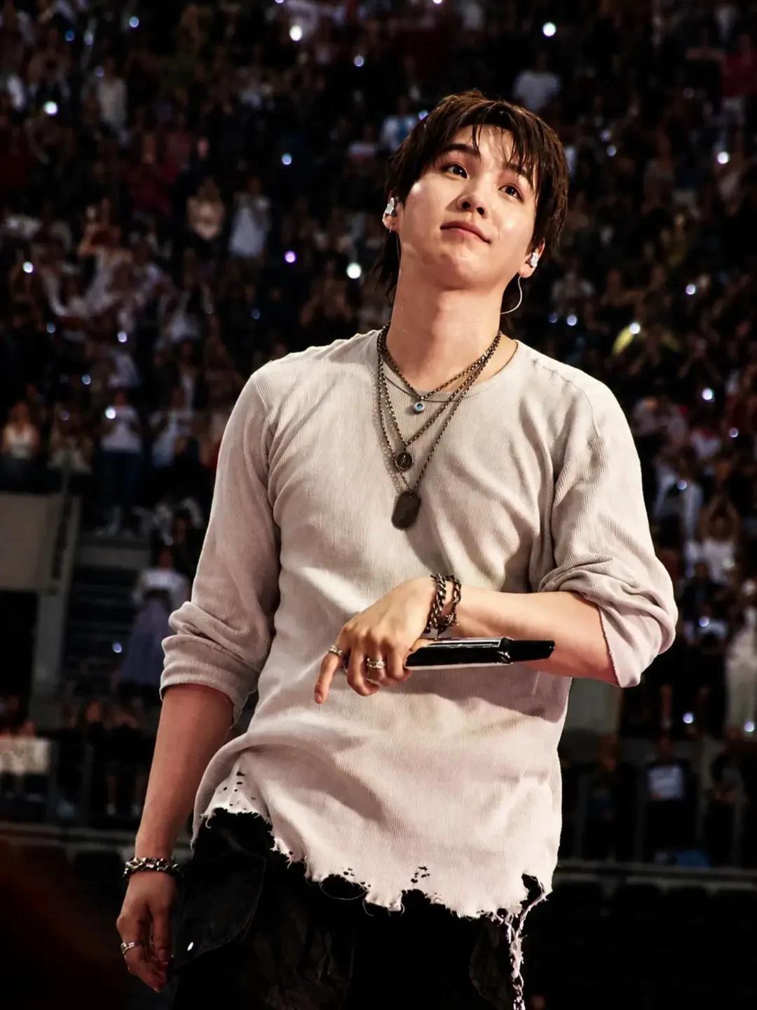 Min Yoongi thumbnail