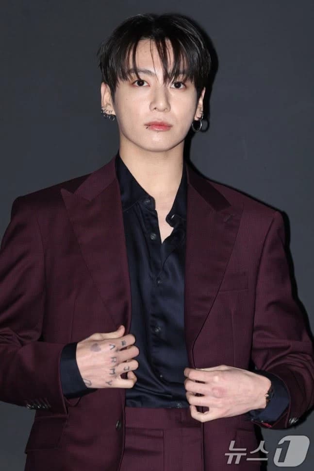 jungkook (Researcher)  thumbnail