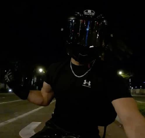 Blue thumbnail