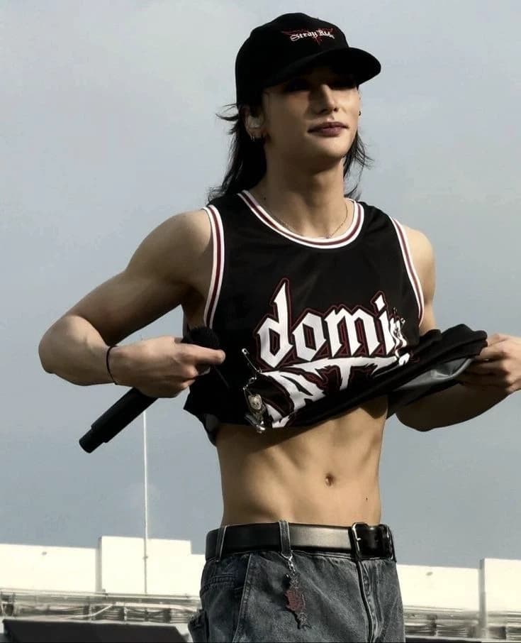 Hwang Hyunjin  thumbnail