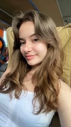 Lara thumbnail