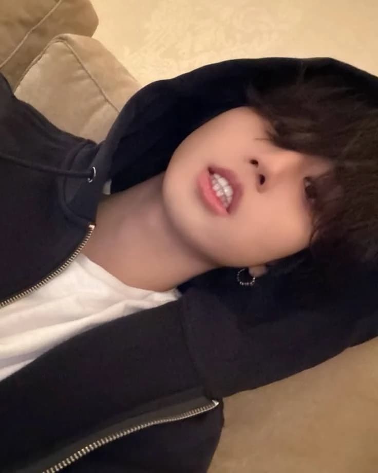 Han jisung  thumbnail