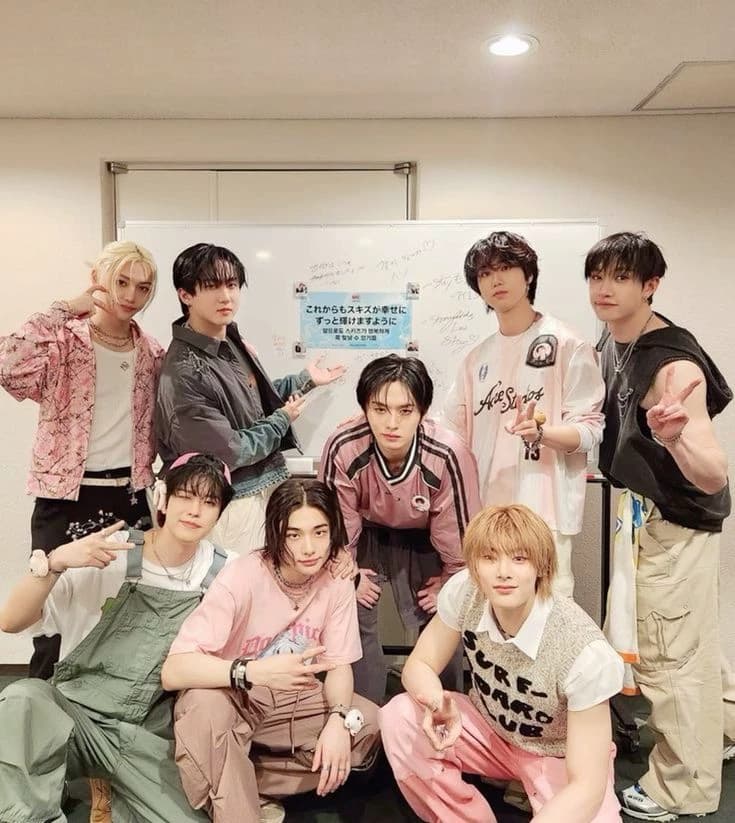 Stray Kids thumbnail