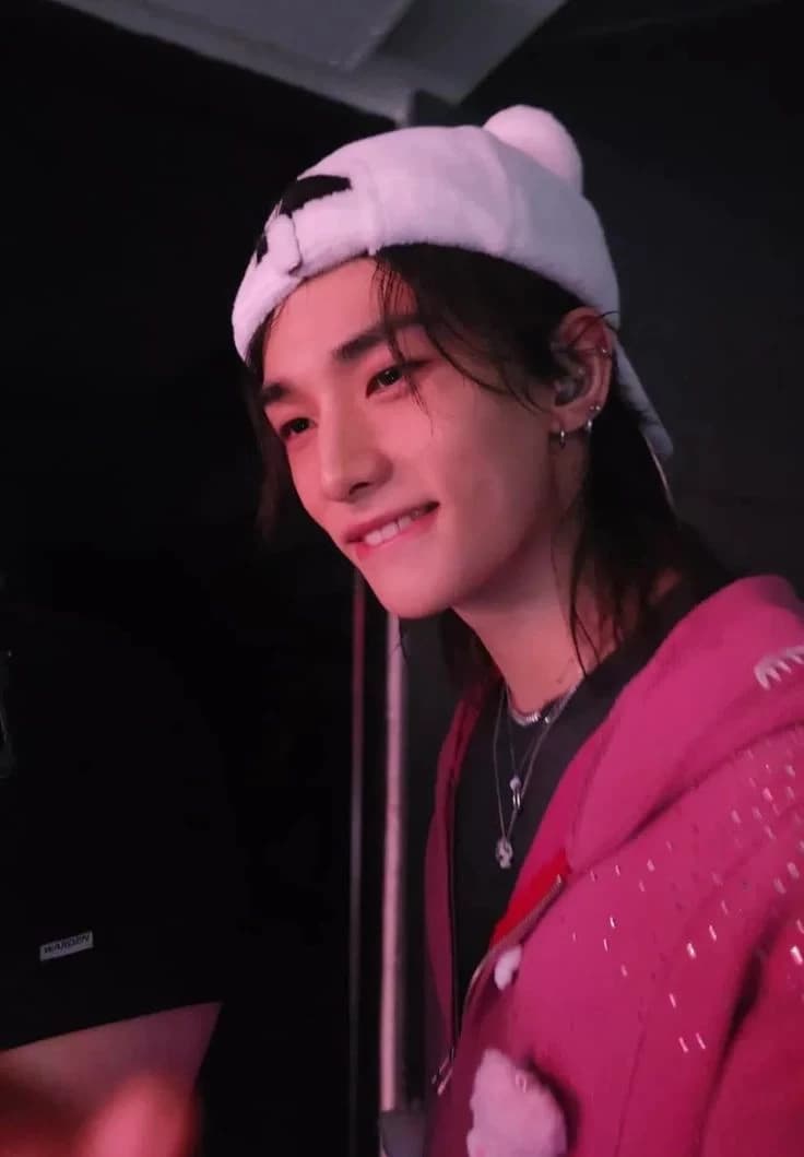 Hyeonjin thumbnail