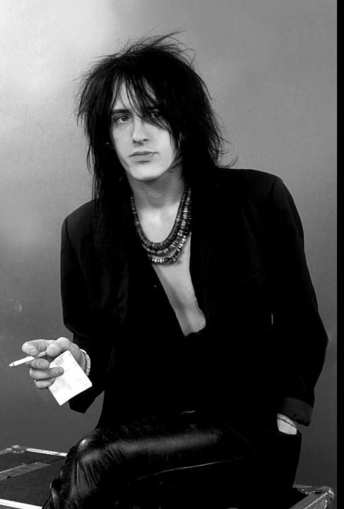 Izzy Stradlin thumbnail