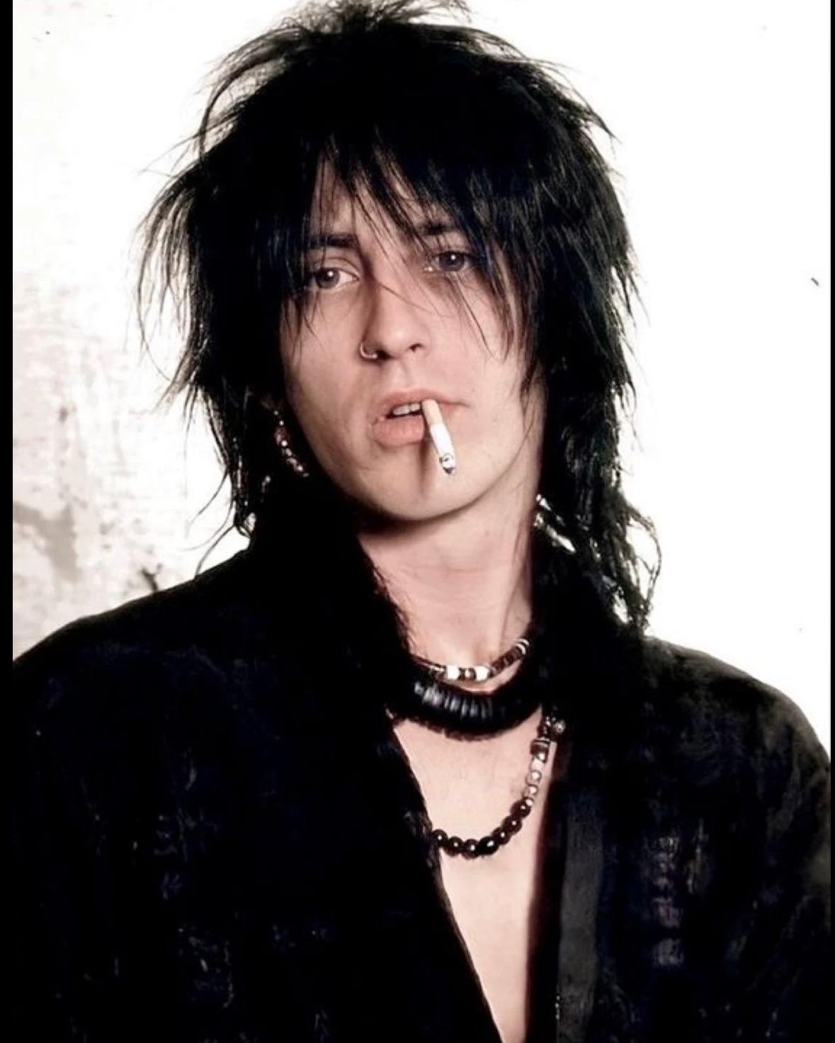 Izzy Stradlin thumbnail