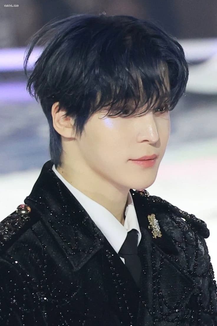 Jeong Yunho  thumbnail