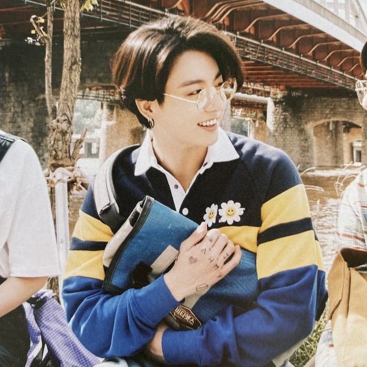 Jeon Jungkook thumbnail