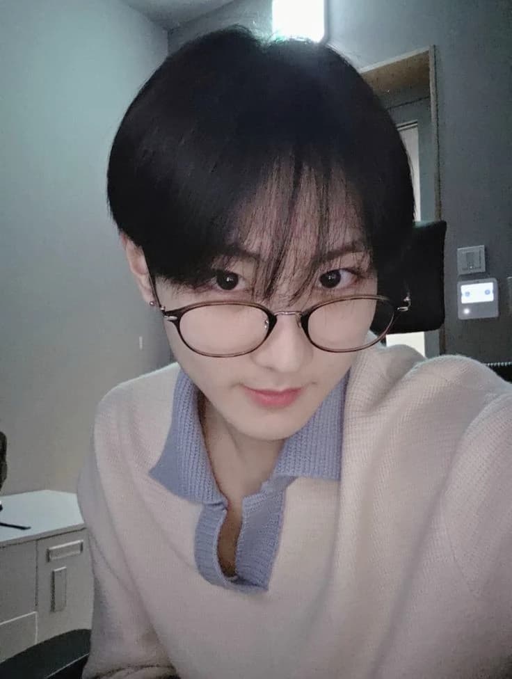 Yang Jungwon  thumbnail