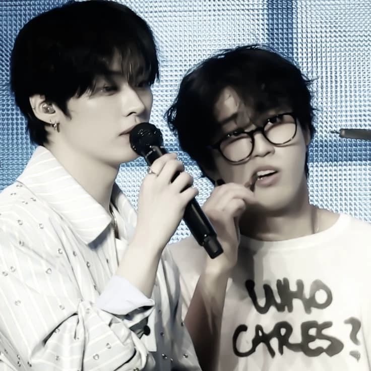 Faculdade Stray Kids! thumbnail