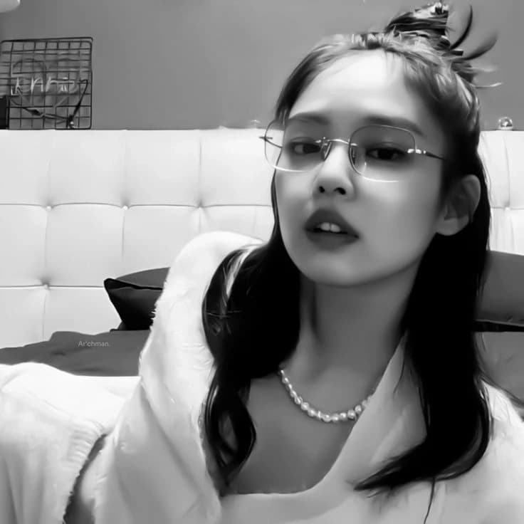 Jennie Kim thumbnail