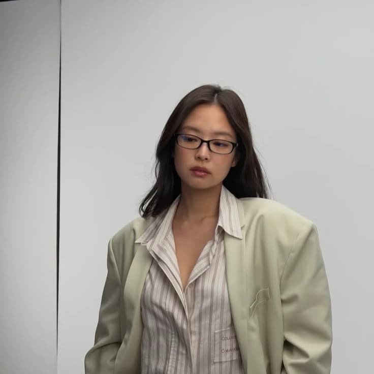Jennie Kim thumbnail