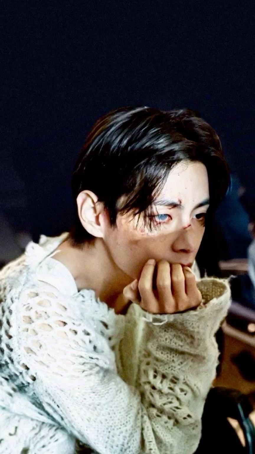 Kim Taehyung. thumbnail