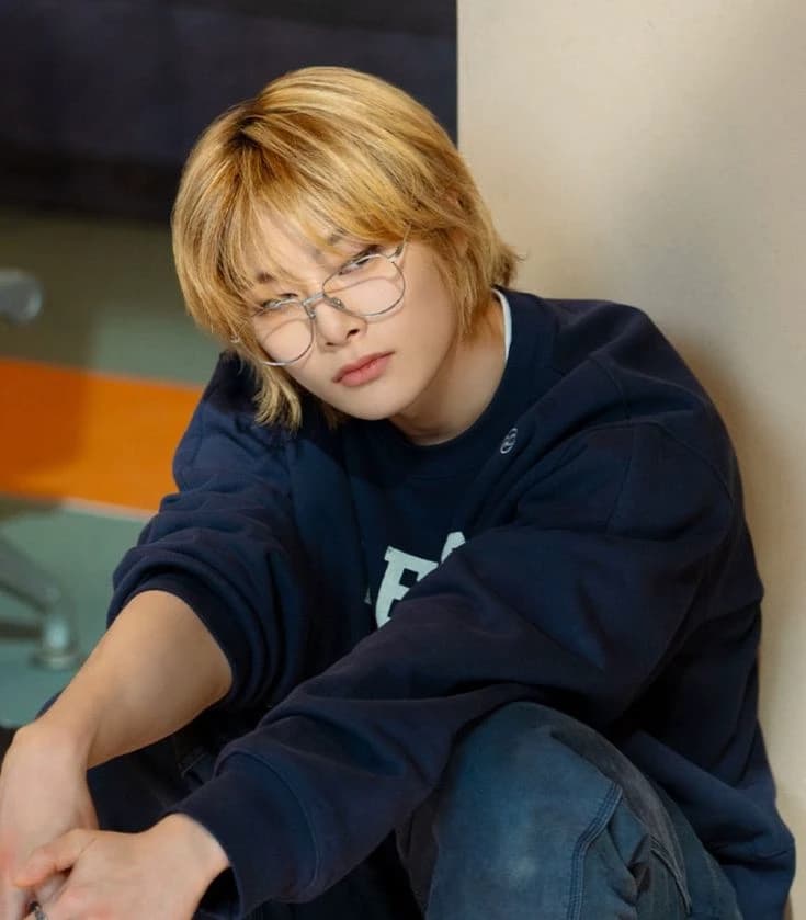 Jeongin thumbnail