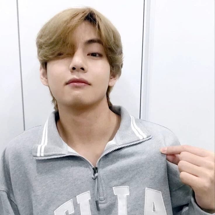 Kim Taehyung thumbnail