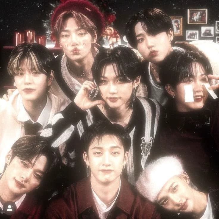 stray kids thumbnail