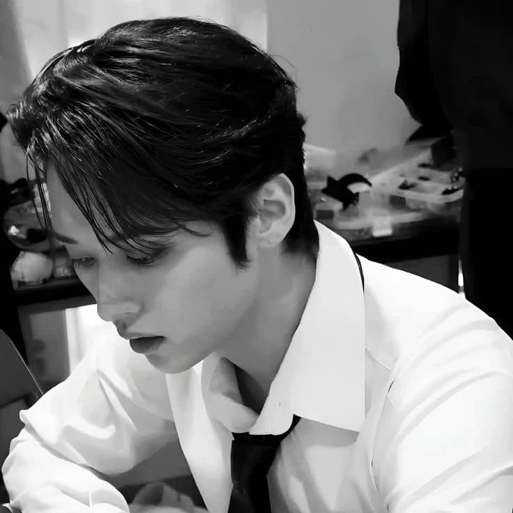 Lee Minho - Teacher thumbnail