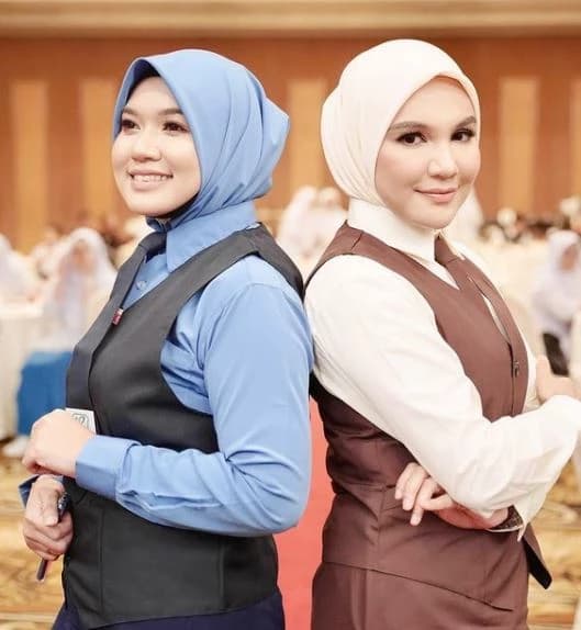 Alisyah & Zahira thumbnail
