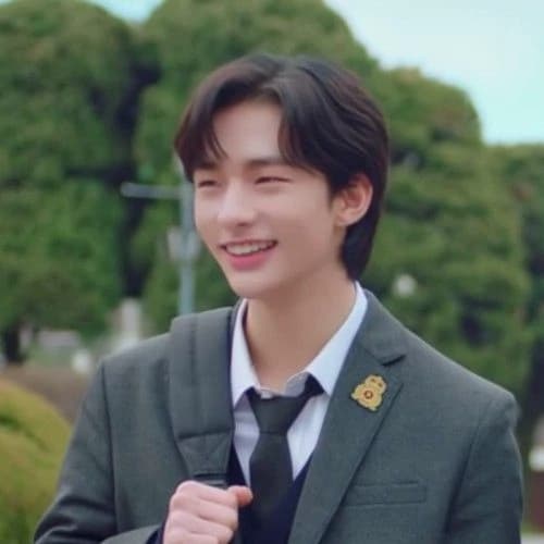 Hwang Hyunjin thumbnail