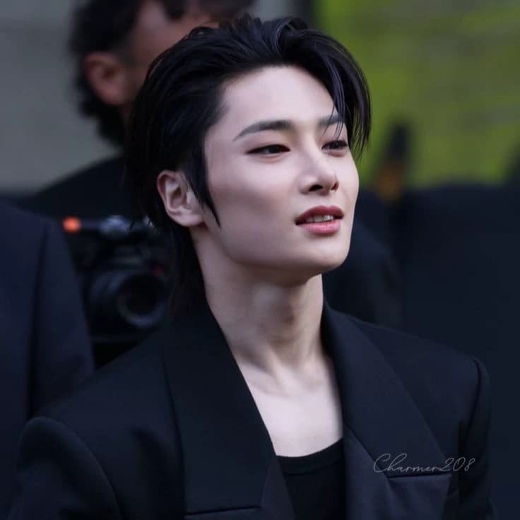 Jeongin thumbnail