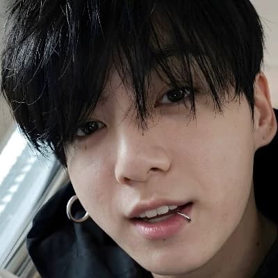 Jungkook 😘😘😘 thumbnail