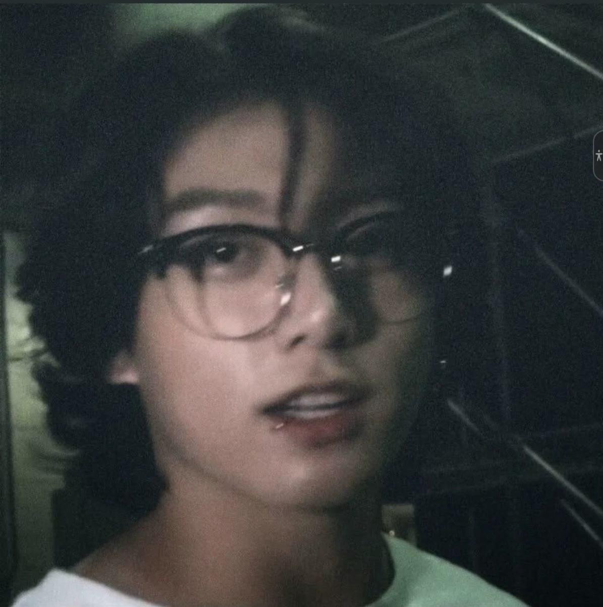 saw him running..  thumbnail