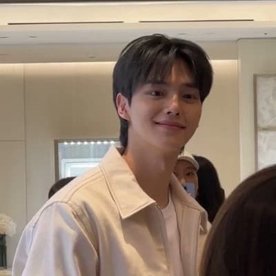 Jungwon  thumbnail