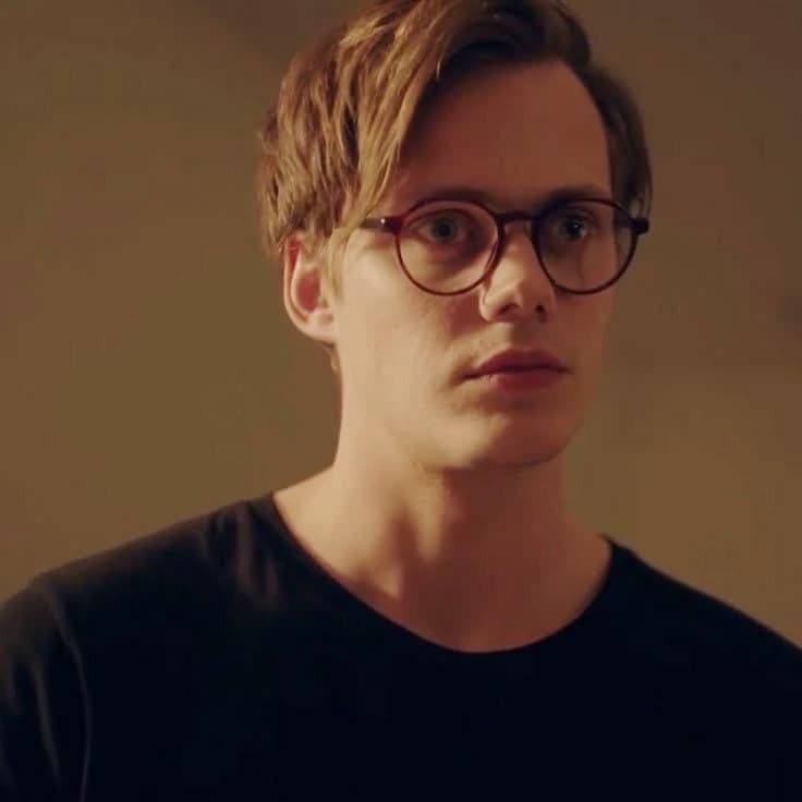 You bet you could make him fall in love. (Bill Skarsgård) thumbnail