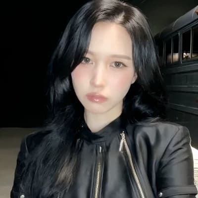 Mina thumbnail