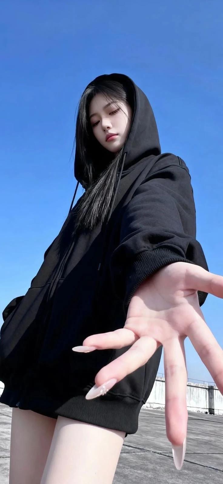 Alyssa Blackwood 🖤 thumbnail