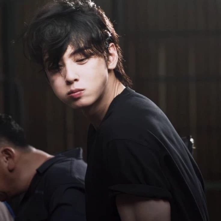 𝐄unwoo thumbnail