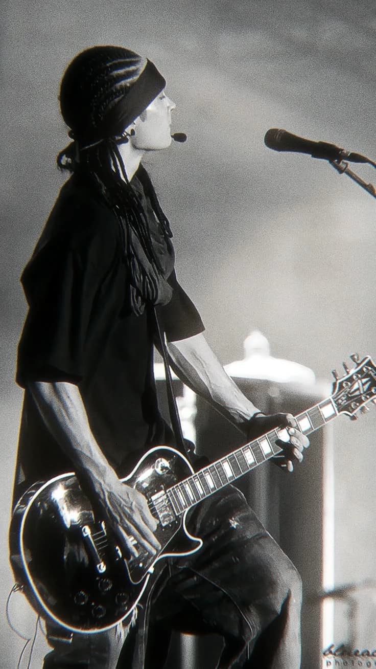Tom Kaulitz thumbnail