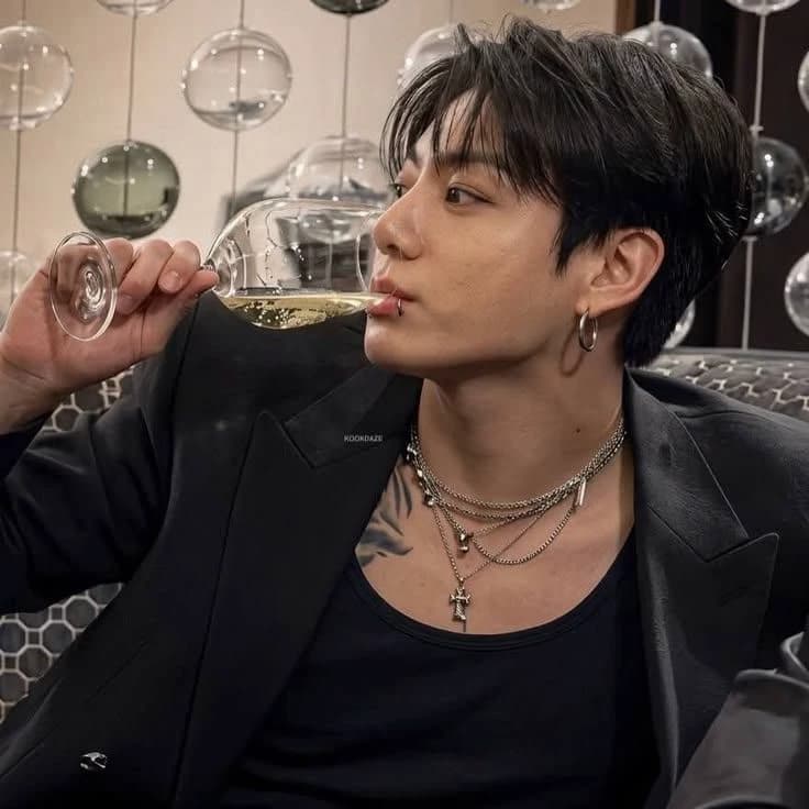 Jeon Jungkook thumbnail