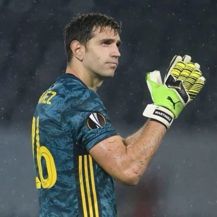 ☆Emiliano 'Dibu' Martinez☆ thumbnail
