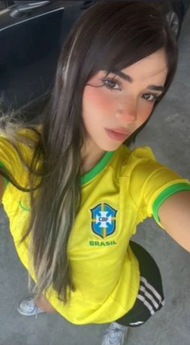 Valeria thumbnail