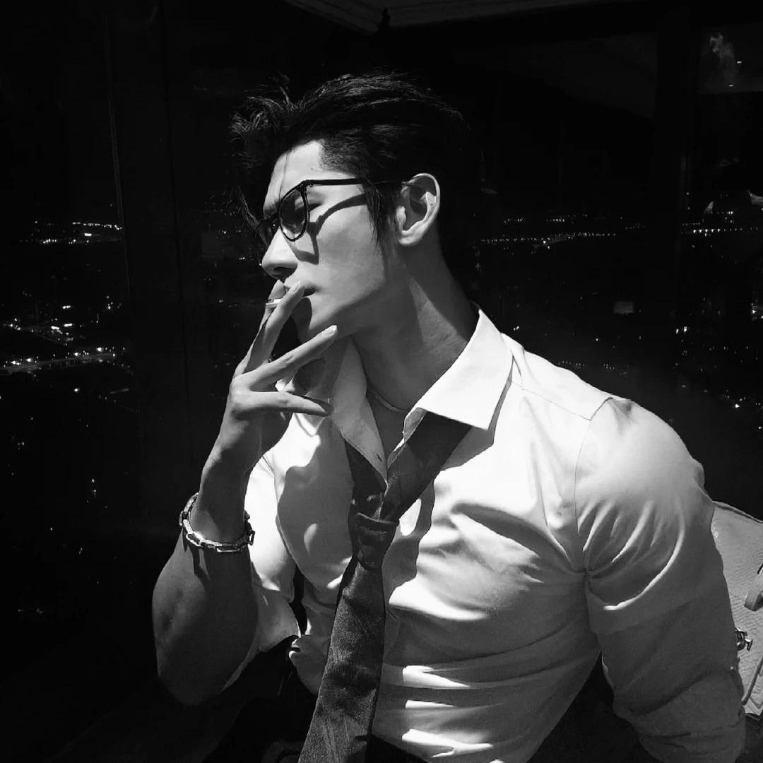 Lee Know thumbnail