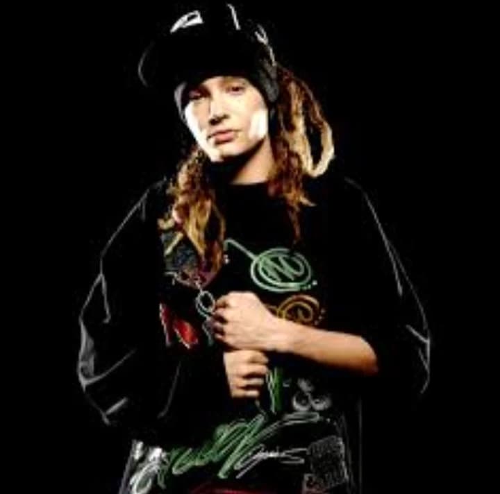 Tom kaulitz  thumbnail