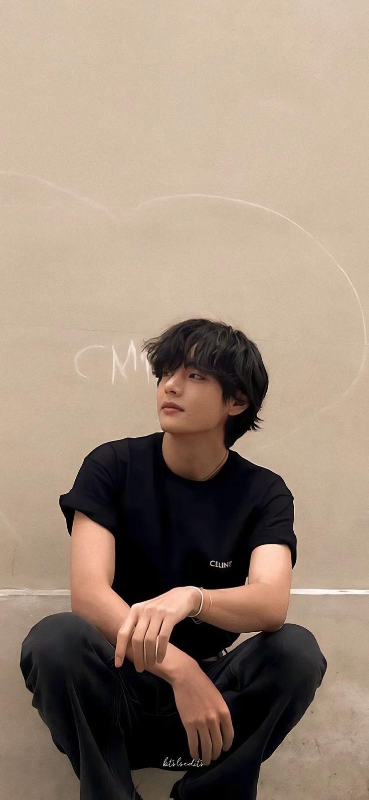 Kim Taehyung  thumbnail