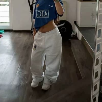 Ashley  thumbnail