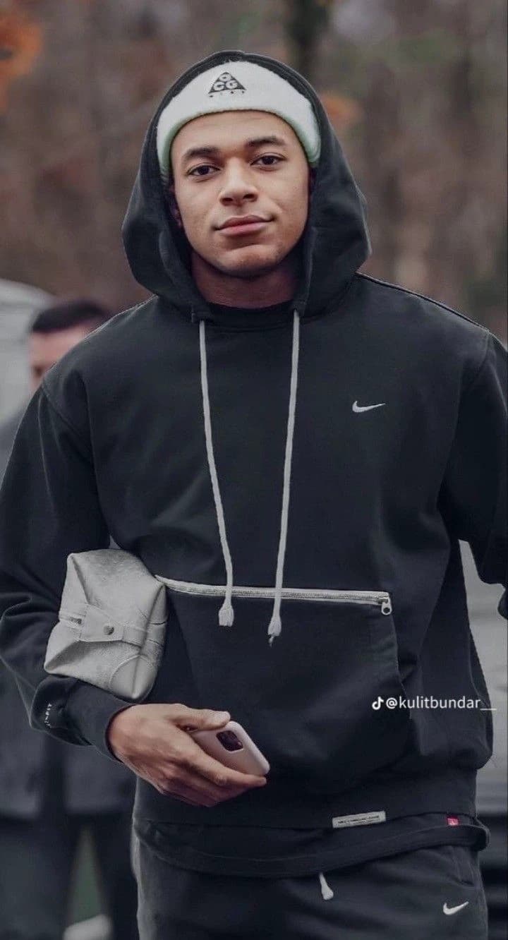 Kylian mbappe thumbnail
